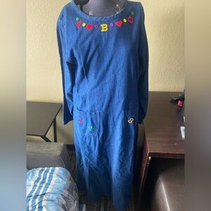 Blue Long Sleeve Dress with Colorful Embroidery teacher L